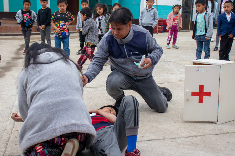 guate-simulacro-curas.jpg